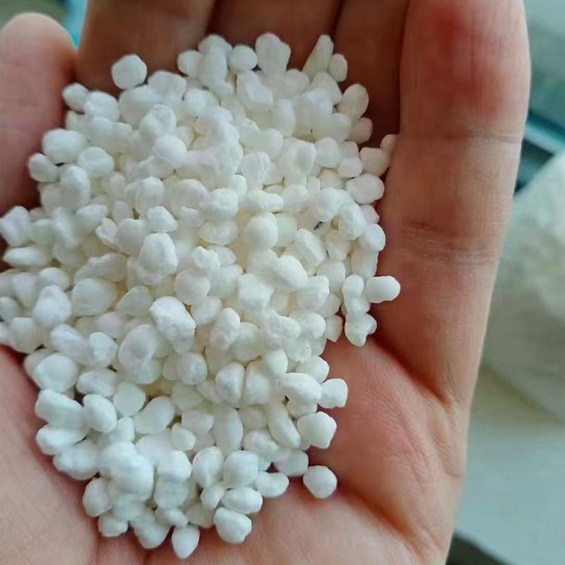 Phân bón amoni clorua dạng hạt